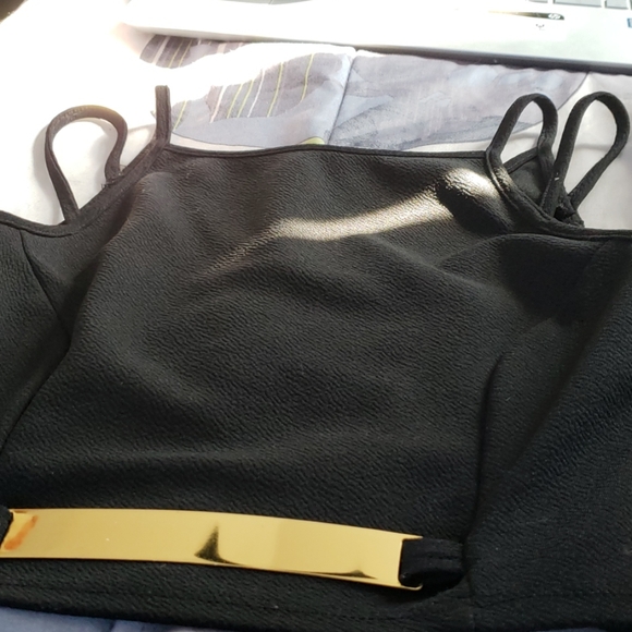 Top - Picture 2 of 3